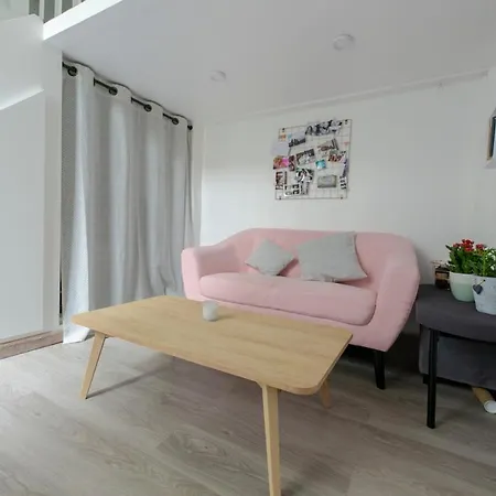 Beautiful Apartment With Mezzanine Near Montmartre Appartamento *