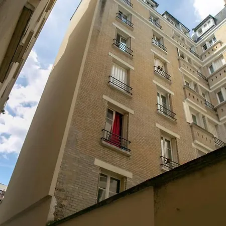 Beautiful Apartment With Mezzanine Near Montmartre Parigi